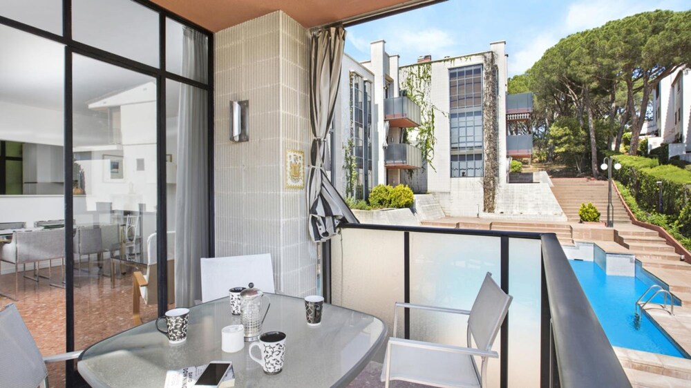 Pineda in Llafranc With 4 Bedrooms and 2 Bathrooms