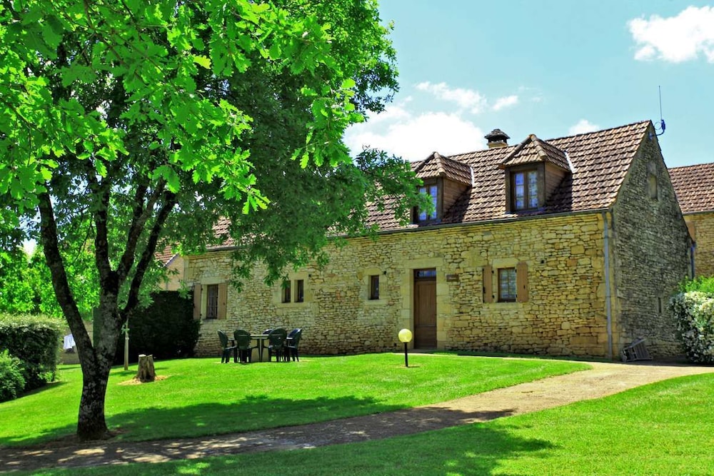 Combas Village De Gites