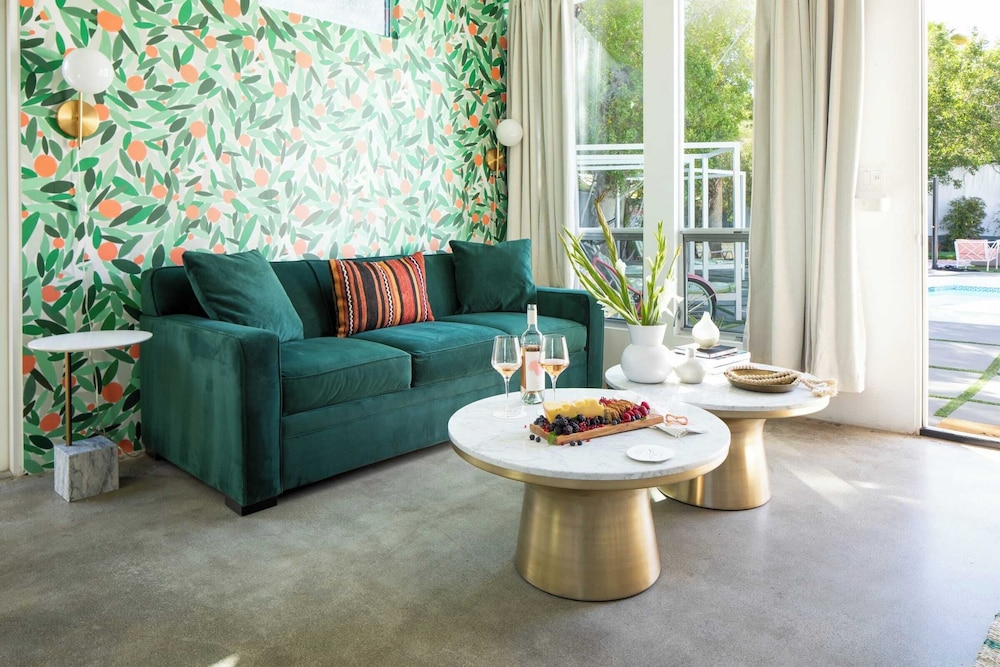 3 Private Rooms At The Wesley Hotel Perfect for Group Stays