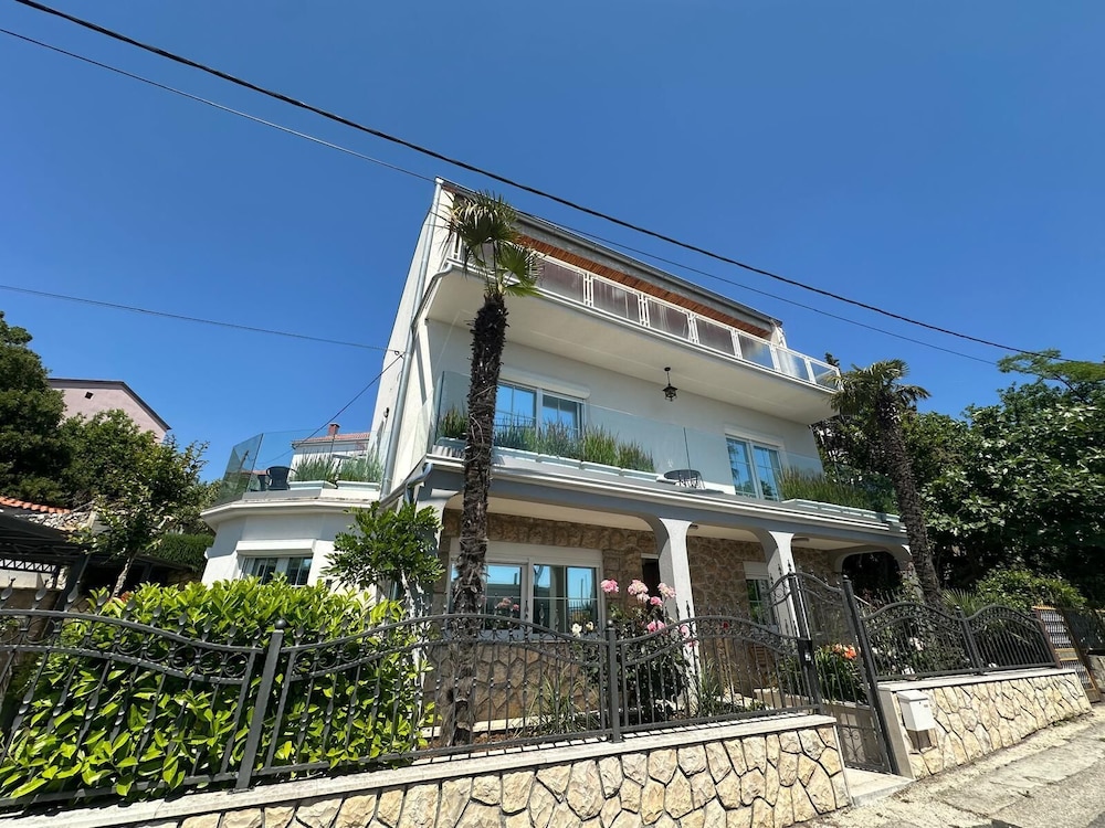 Apartment Toma 2