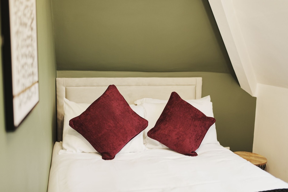 Garmoyle Road Flat 3 view 5