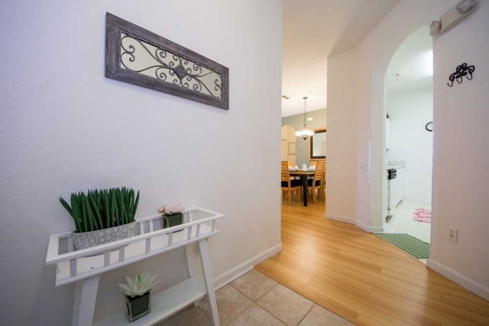 3 Bedroom Condo Near Disney Theme Parks 8102 3 Condo by Redawning - Image 3