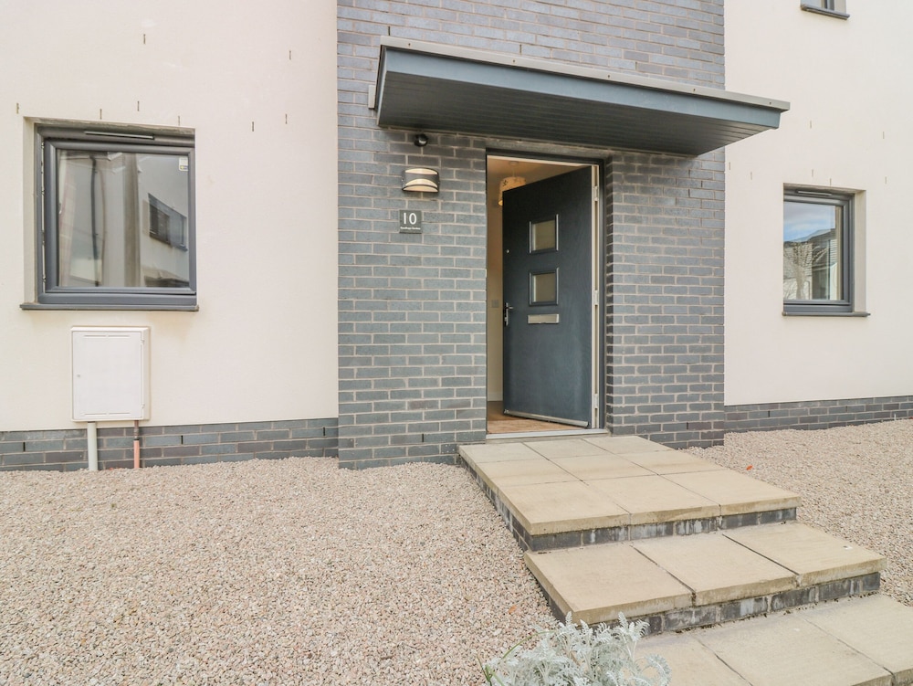 10 Goodhope Gardens