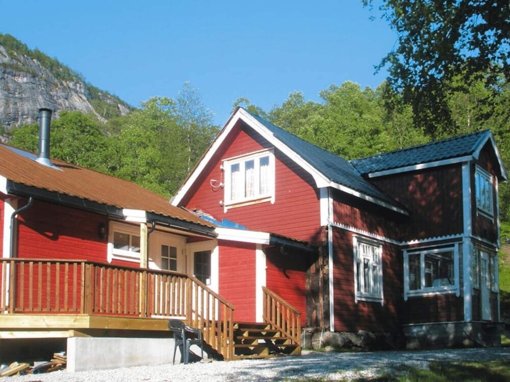 18 Person Holiday Home in Sauda view 4