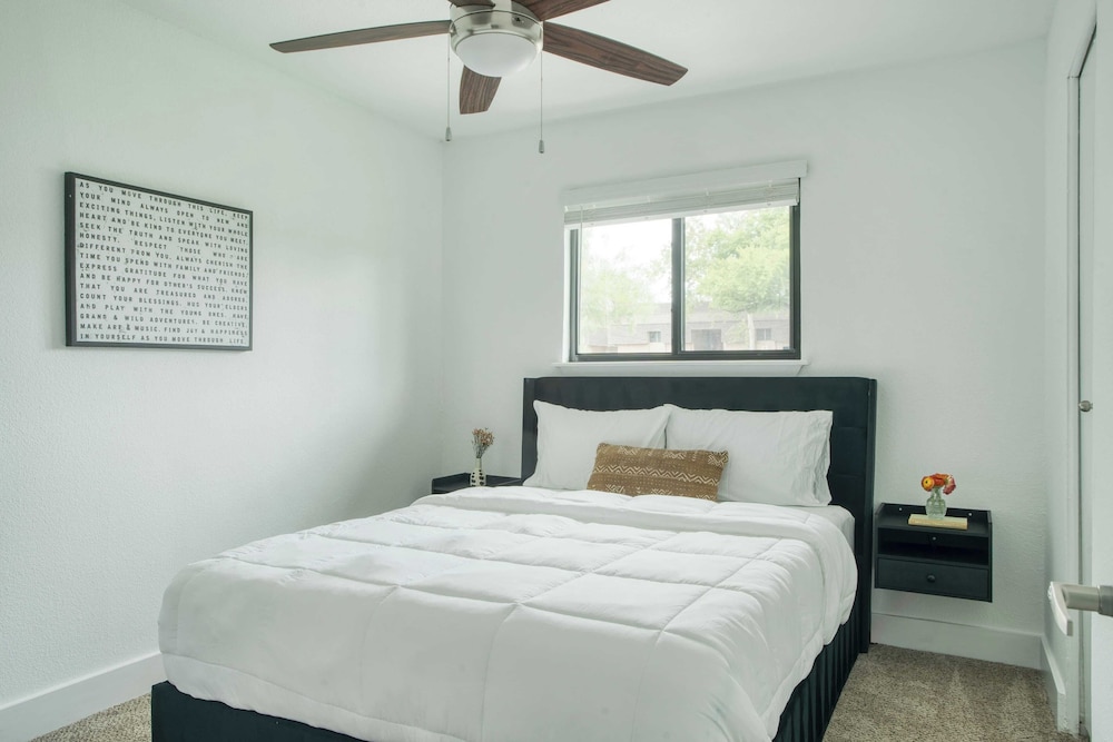 Modern Home w/ Shared Pool, Yard & Prime Location Fairlawn Lane B by Avantstay