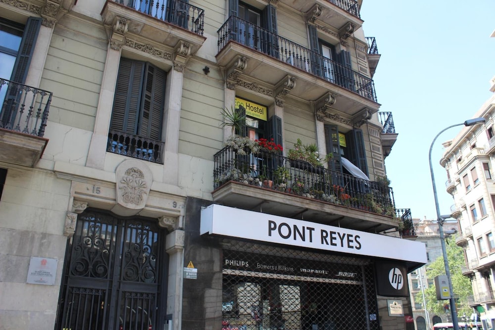Sleep Green - Certified Eco Youth Hostel Barcelona