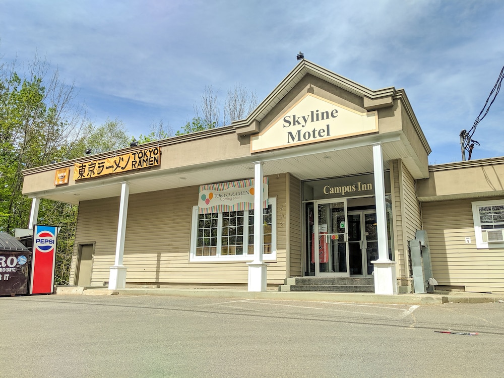 Fredericton Vacations - Skyline Motel  Campus Inn - Property Image 1