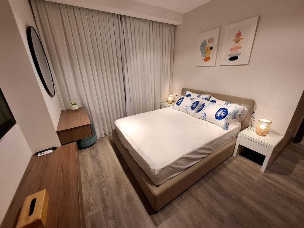 Mynt Stay zed west Residence 2 bedroom E1E213