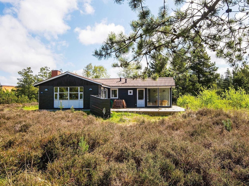 6 Person Holiday Home in Romo