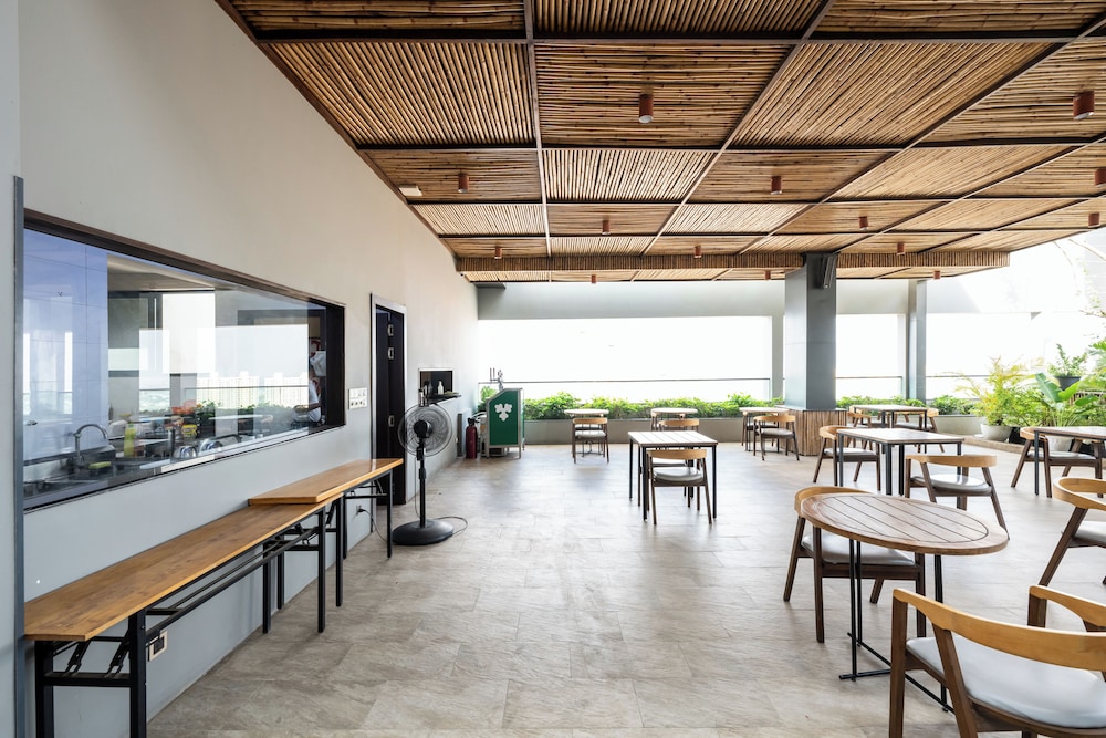Perfect Studio at The View by Soben Home