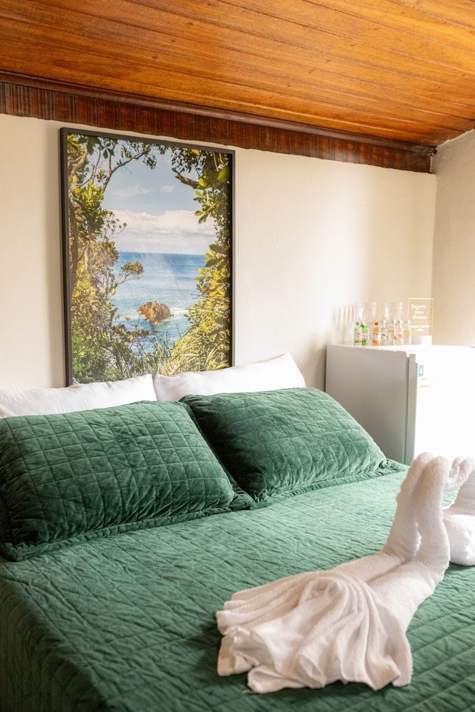 Ref gio em Angra - Su te Vista Mar Pet Friendly