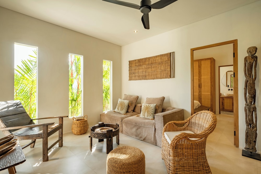 Rice Field Villa with Rooftop Jacuzzi