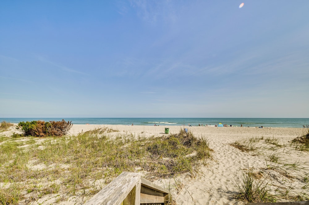 Scenic Oceanfront Condo in Myrtle Beach!