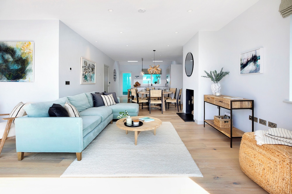 Bovisand Harbour by Smart Welcomes