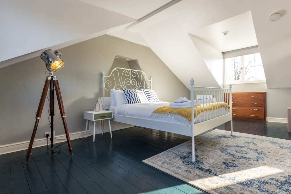 The River Cam Place - Enchanting 6BDR Home next to River Cam