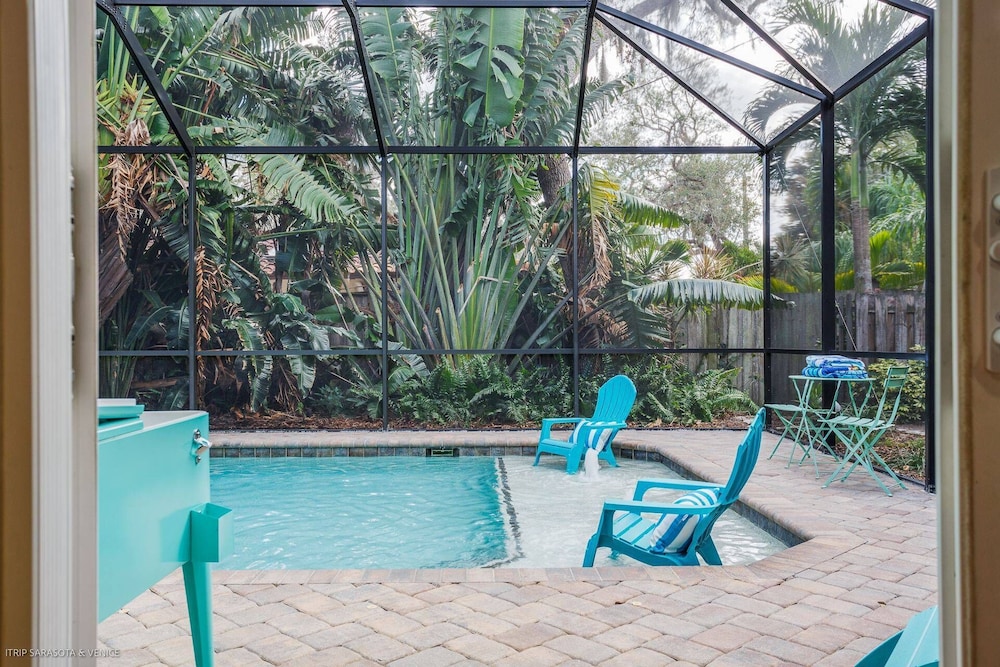 Wish Upon A Starfish Pool Home view 3