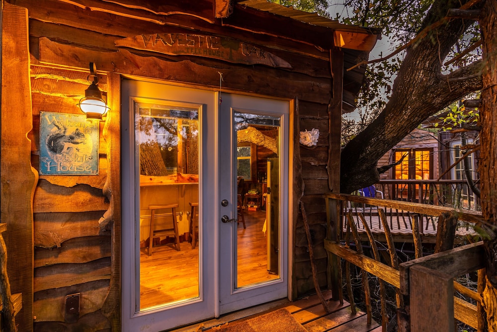 Greenville Vacations - Savannah's Meadow - Property Image 1