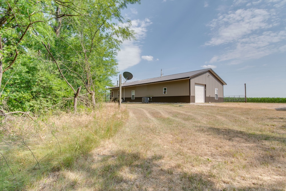 Tranquil La Prairie Retreat w/ Patio & Fireplace! view 3