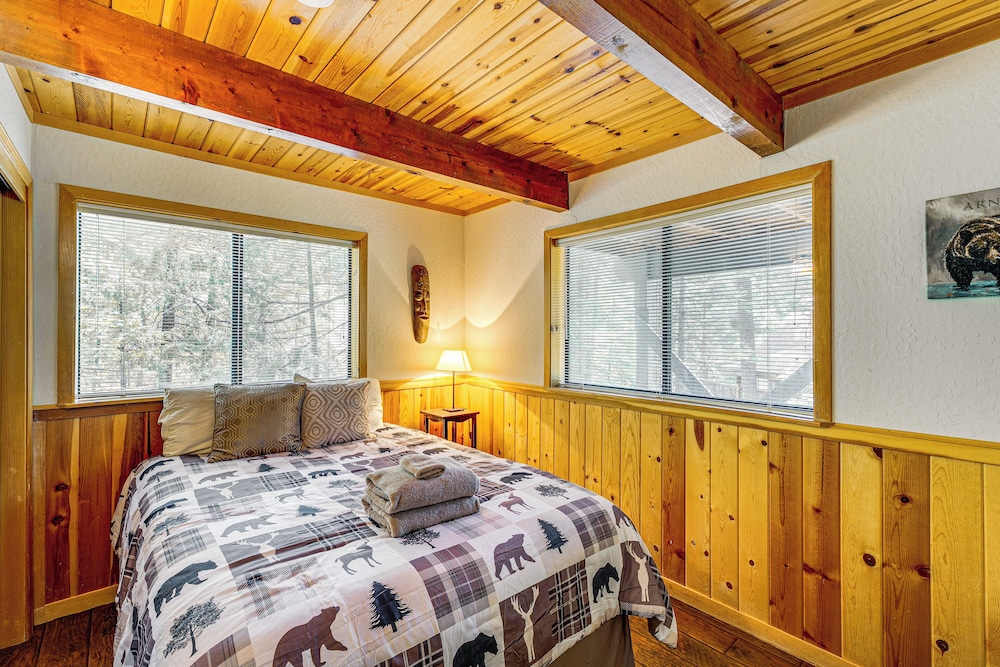 Game Room: 'blue Lake Mountain Retreat' in Arnold