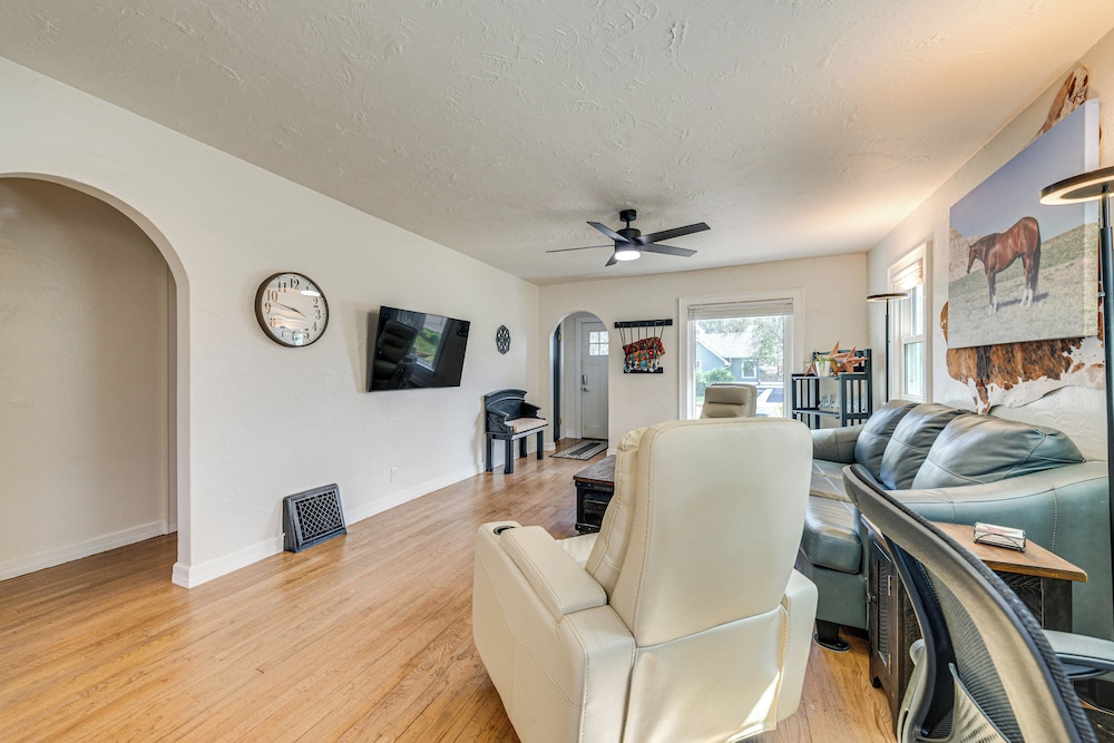 2 Mi to Dtwn: Family Home in Cheyenne!