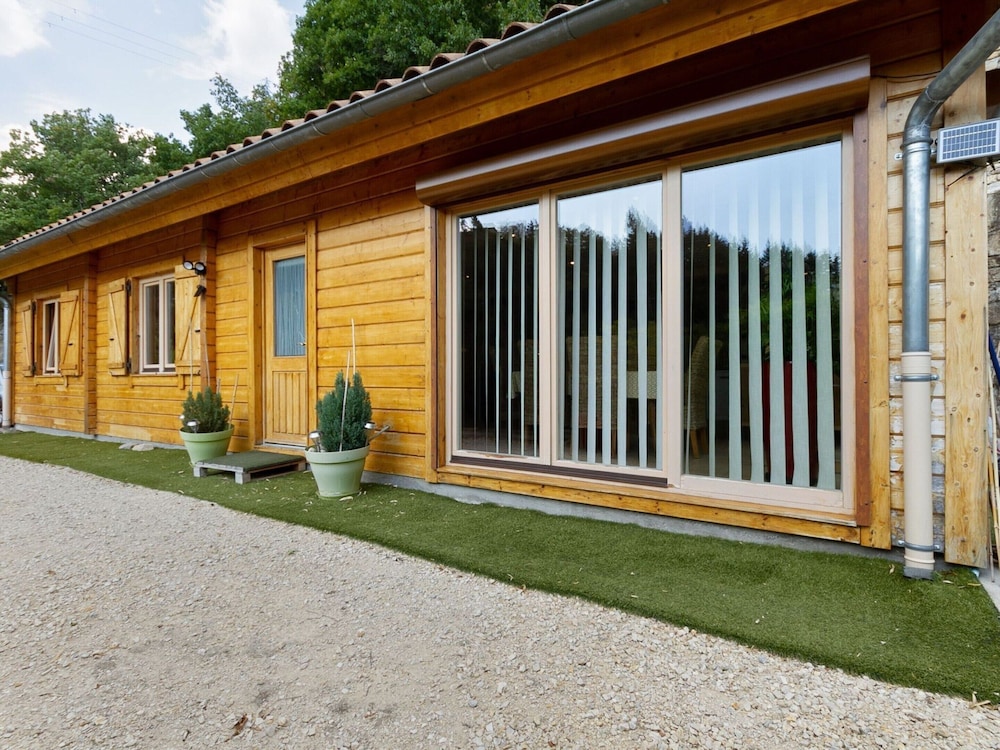 Riverside Chalet Retreat