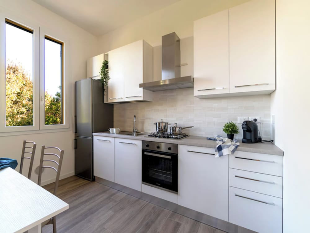 Room-charming Guest Room in Frassino wit