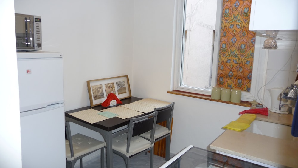 Elena Apartments