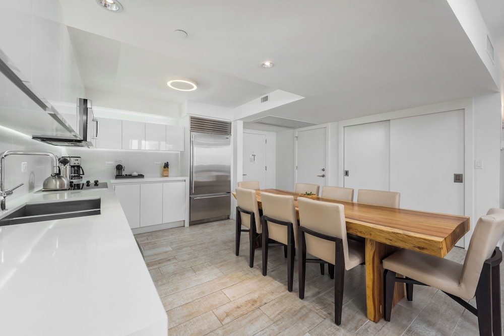 Luxury Vacation Rentals at 1 Hotel & Homes by LRMB