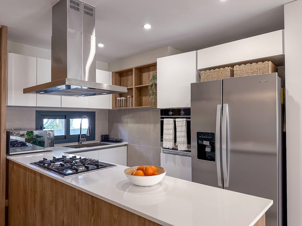 Spectacular Brand new Beach Condo