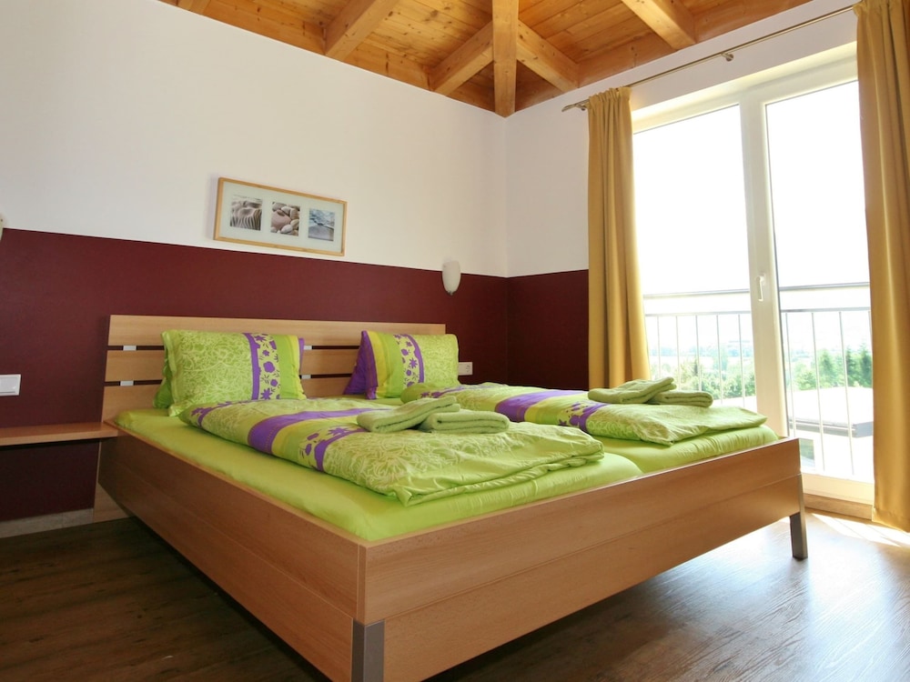 Spacious Chalet in Piesendorf With Sauna