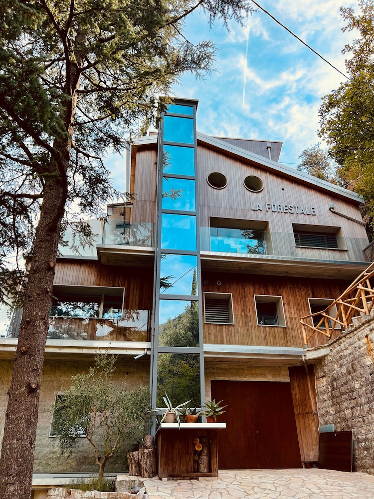 LA FORESTALE Luxury Ecolodge