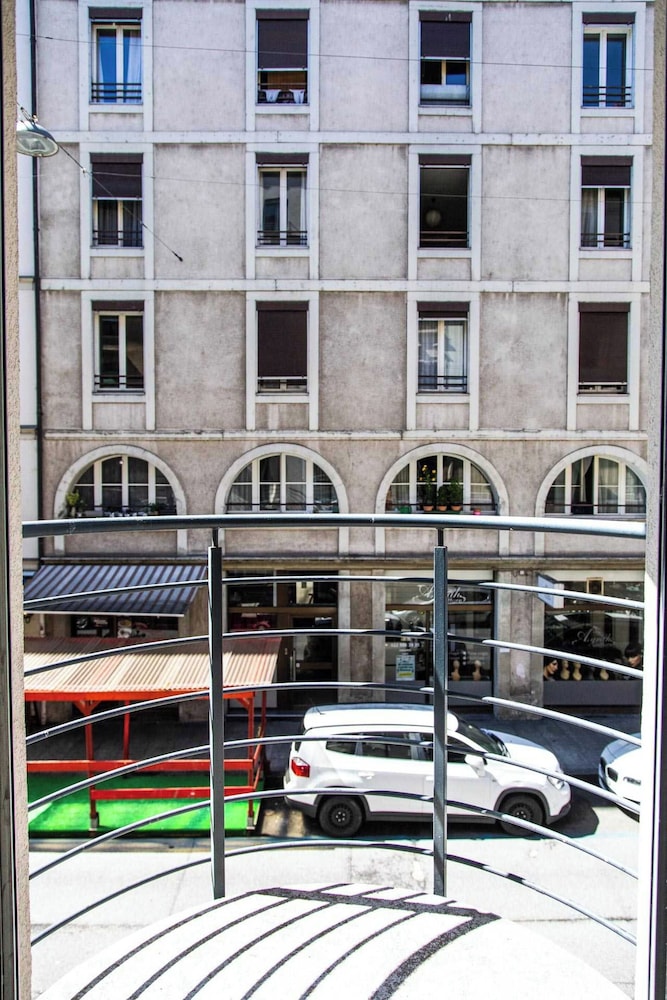 Charming Apartment - AC 1br/4p - Geneve