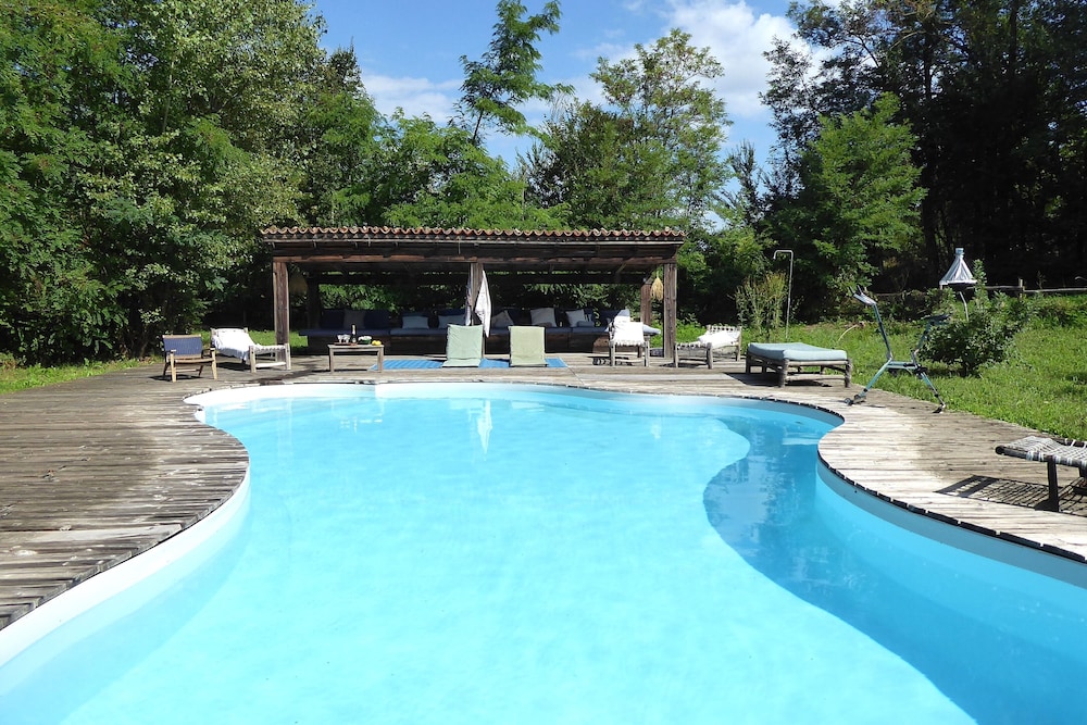 Villa Poggio Zucchino Pool and Wellness Piacenza