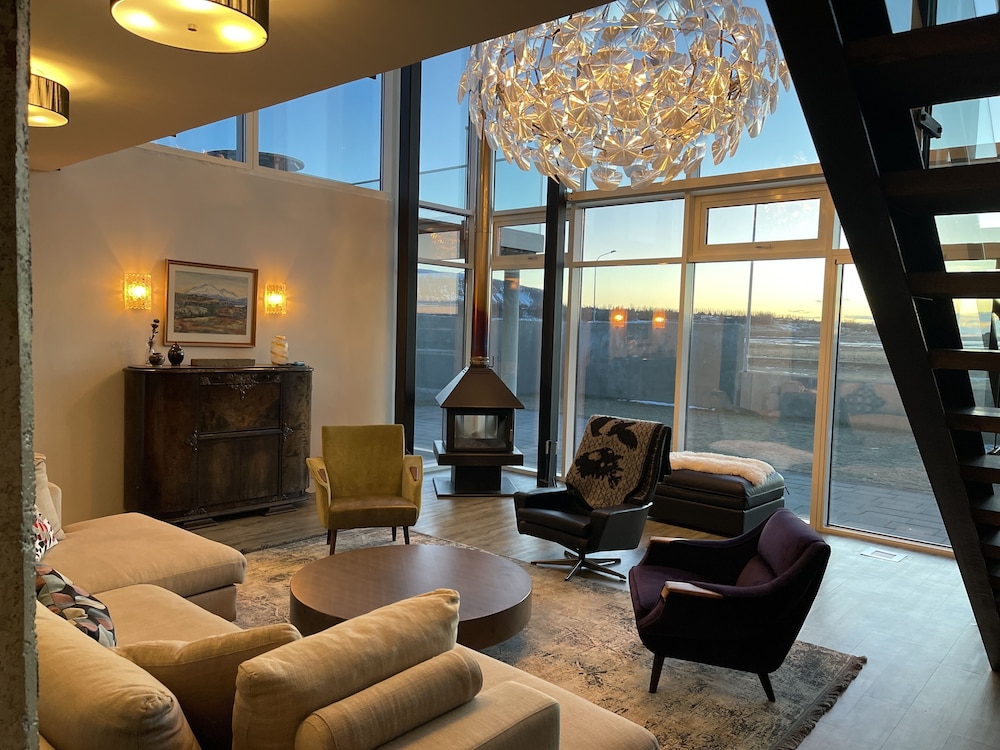 Grand Villa