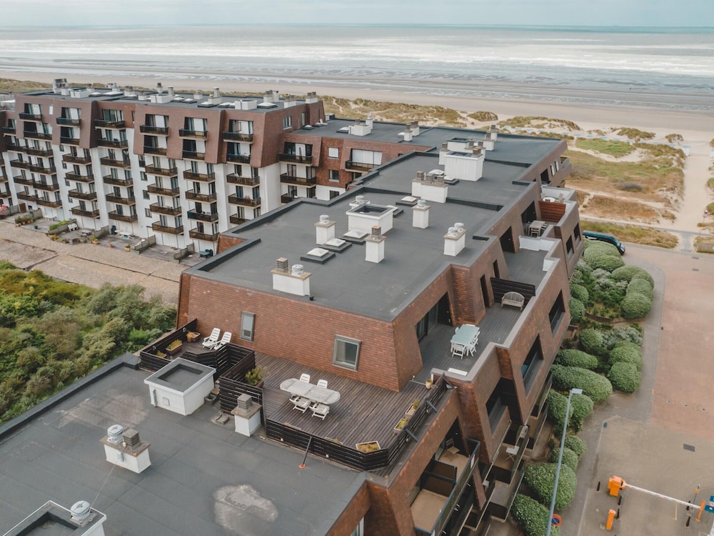 Apartment in Koksijde Near Sandy Beaches