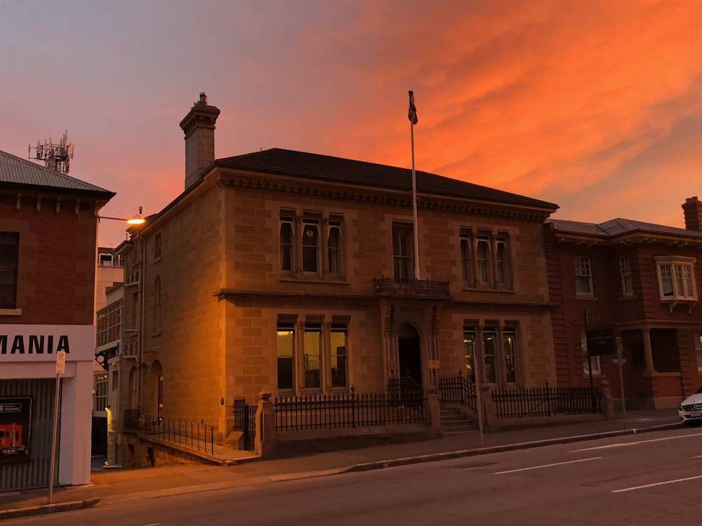 The Macquarie Hotel