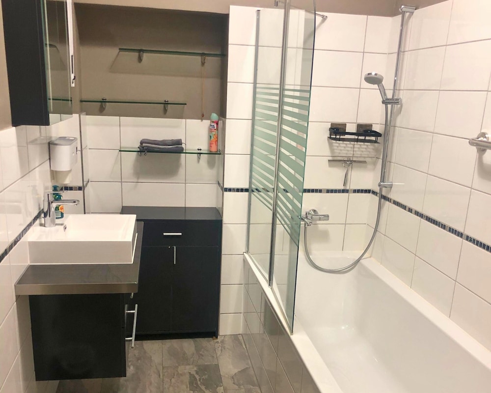 Apartment in Pellingen With Parking