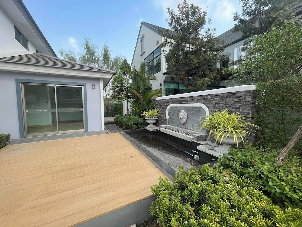 Waterfront Private Residence