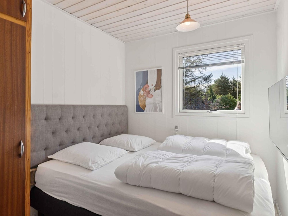 4 Star Holiday Home in Hals