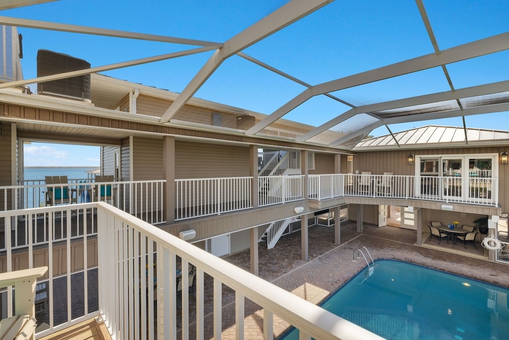 21381 Widgeon Point 6 Bedroom Estate