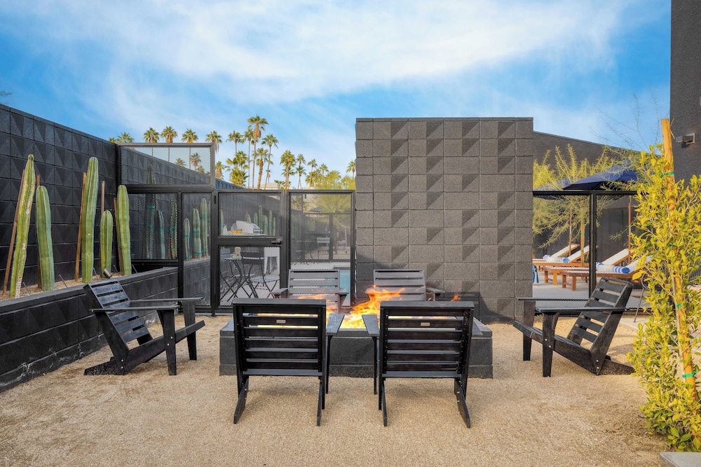 Blackhaus B : 4 Bedroom Suite by Avantstay 4-rooms