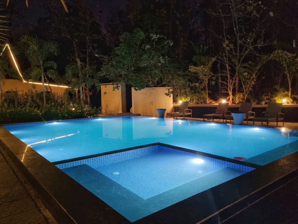 Bird's Nest Resort - Shahapur
