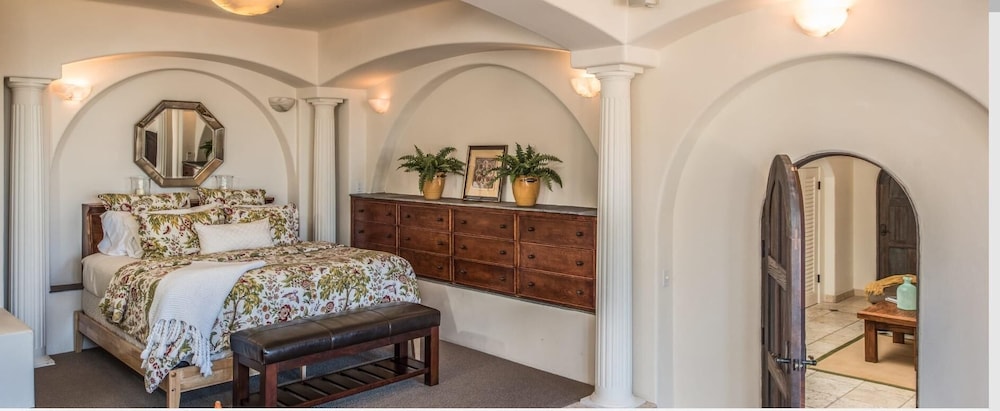 Monterey Vacations - Lx22: Luxury Estate Carmel By The Sea - Property Image 5