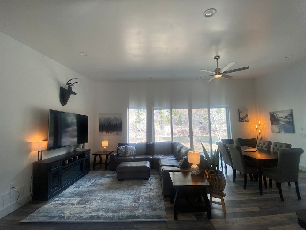 Blackfoot River House 2 Bedroom Home