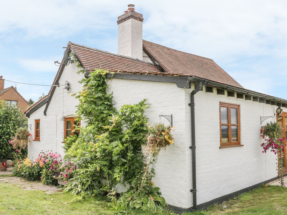 Little Pound House view 3