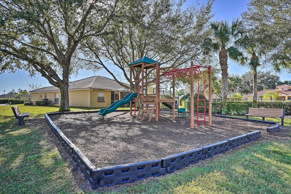Pool & Hot Tub Access at Resort Home in Poinciana