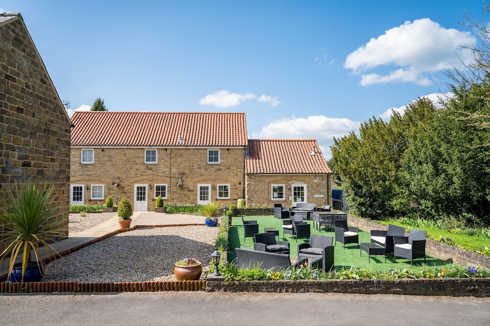 Cottage in Thirsk With Private Hot Tub