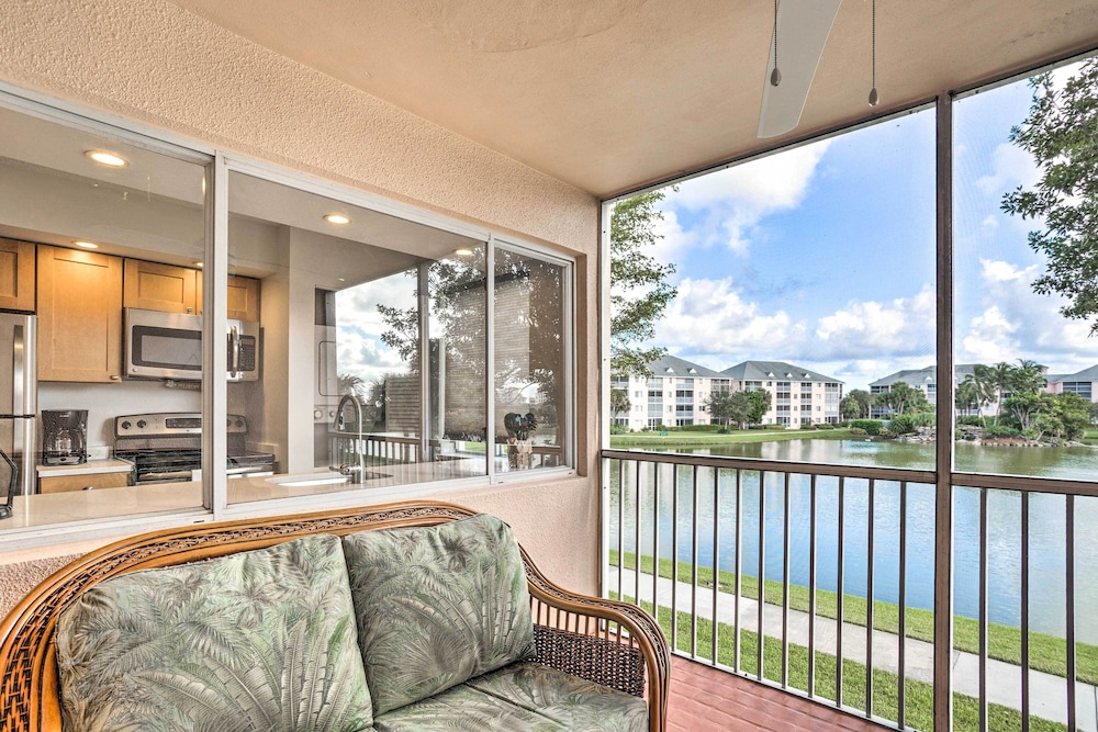 Jupiter Bay Condo w/ Pool < Half Mile to Beach! view 4