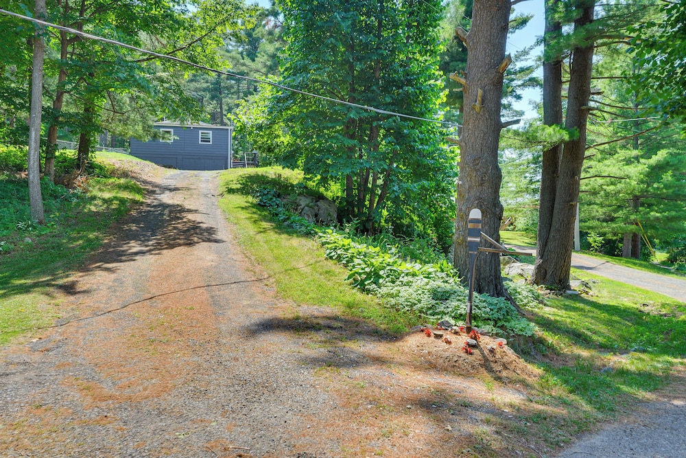 Fishing & Boating Paradise: St Lawrence River Home