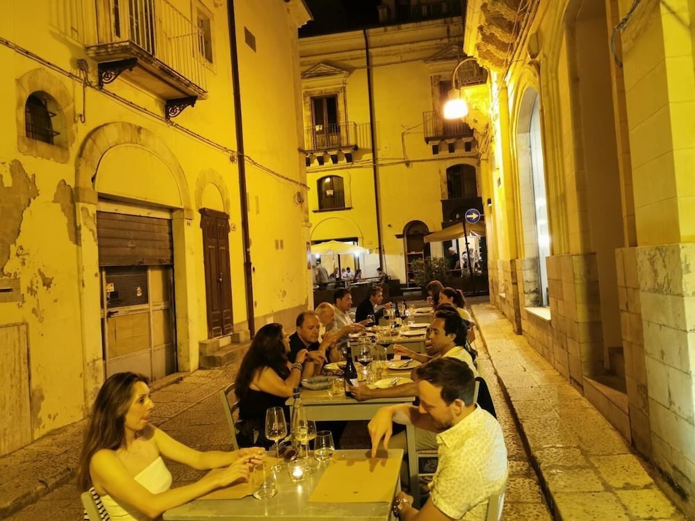 P43 Sicilian Suites